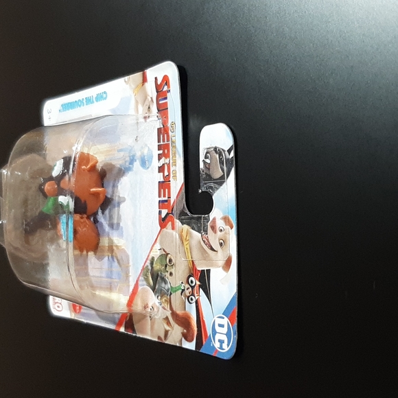 DC League of Super-Pets Squirrel Mattel Micro Collection 2" Toy Cake Topper Fig - Picture 3 of 7